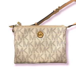 Michaels Kors Beige Crossbody